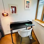Gorgeous 1 Bedroom Flat With Balcony&Parking